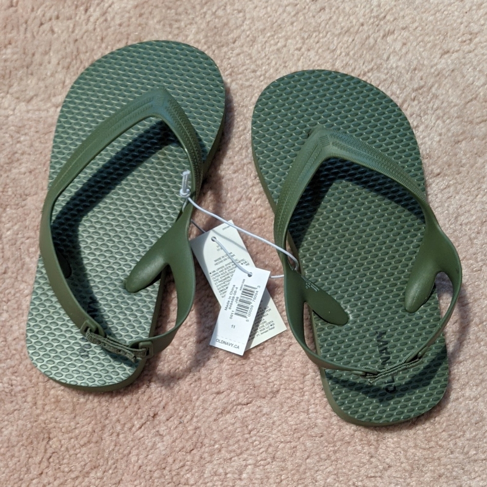 *BOGO* Old Navy Kids Flip Flops